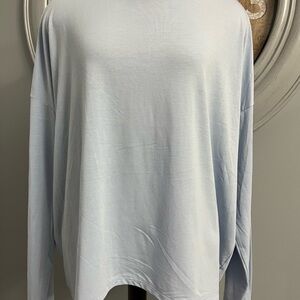 001–Athletic Works Women's Light Blue Long Sleeve Top